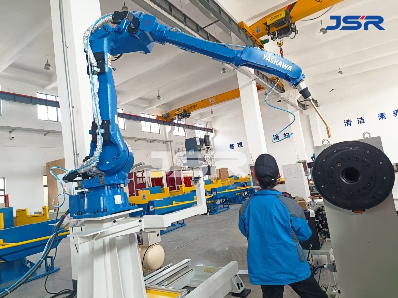 JSRrobot's tweet image. Yaskawa robot’s collision detection protects your robot and equipment during operation.
It reacts instantly to unexpected impact — ideal for welding, handling, and assembly.
#YaskawaRobot #RobotSafety #CollisionDetection #JSRAutomation #SmartManufacturing #yaskawamotoman #weld