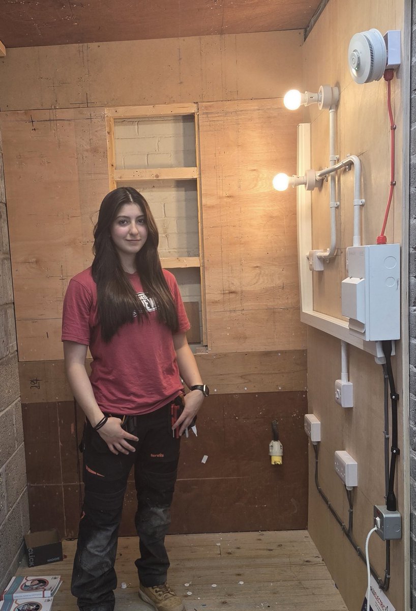 EWEdwardson's tweet photo. EWE were proud to support our 3rd stage apprentice, Lucy Telfer in the SkillElectric National Qualifying Heat last week! Amazing work. https://t.co/2OPsdyFoCZ