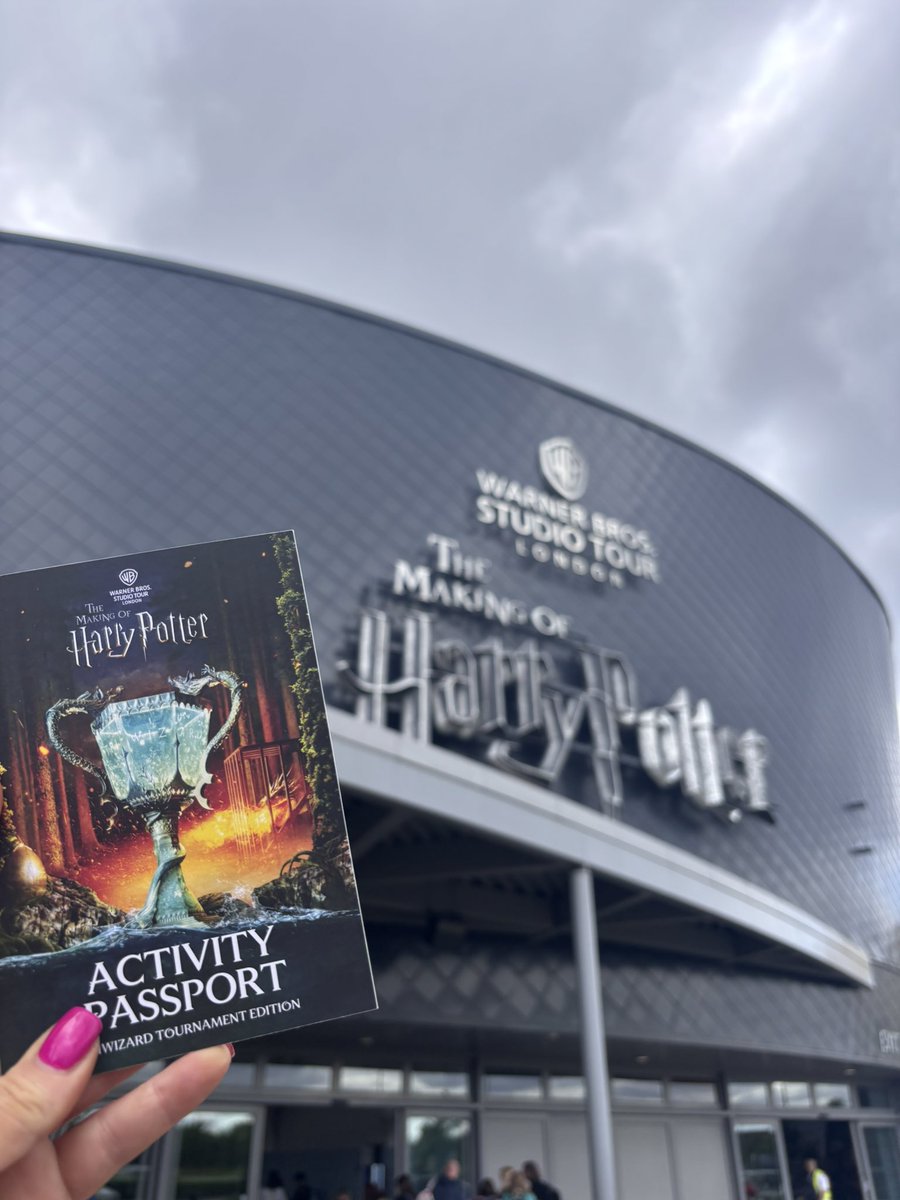 mca_english's tweet photo. Today we took some of our Y8 students to Warner Brothers Studio for The Making of Harry Potter Studio Tour! #MinistryOfMagic #MugglesOnTour https://t.co/jrATXH4jCW