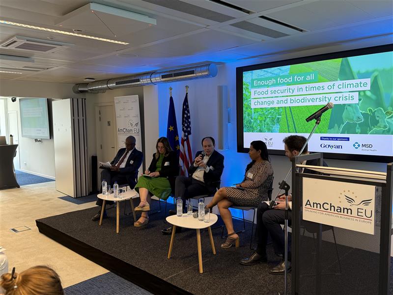 AmCham EU (@amchameu) on Twitter photo Farmers need tools that work for them 🚜
Patrick Pagani, <a href="/COPACOGECA/">COPA-COGECA</a>, highlights the importance of supporting the uptake of new technology in European agriculture and emphasises that any solution must be both accessible and practical 🌾 Farmers need tools that work for them 🚜
Patrick Pagani, <a href="/COPACOGECA/">COPA-COGECA</a>, highlights the importance of supporting the uptake of new technology in European agriculture and emphasises that any solution must be both accessible and practical 🌾