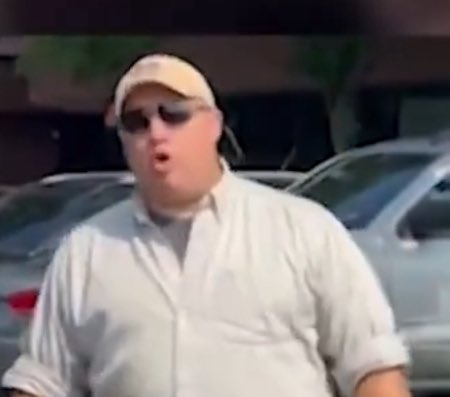 Look y’all! Cosplay Barbie took out an ad on LinkedIn to hire people to do her  kidnapping of American citizens and legal immigrants and anybody else that gets in their way of the 3k/day quota.

I wonder how their dental plan is. Asking for these guys who were already hired.