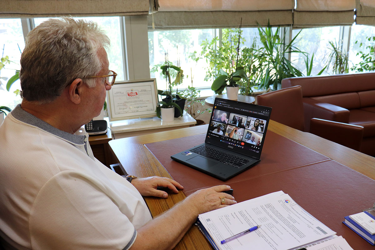 ✅ Borsamız Yönetim Kurulu Başkanı Osman SARI, Zoom üzerinden Videokonferans aracılığı ile yapılan Trakya ABİGEM (Trakya Avrupa Birliği İş Geliştirme Merkezi A. Ş.) Yönetim Kurulu toplantısına katıldı.
<a href="/TrakyaAbigem/">TRAKYA ABİGEM</a>