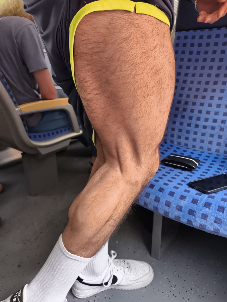 An die gym bubble:
Ich hätte gerne einmal feedback von euch ihr müsst mir sagen wo meine schwachstellen sind ich selbst weiss nicht mehr ganz genau wo ich  verbesserungsbedürftigkeiten habe deswegen haut mal gerne Kritik raus