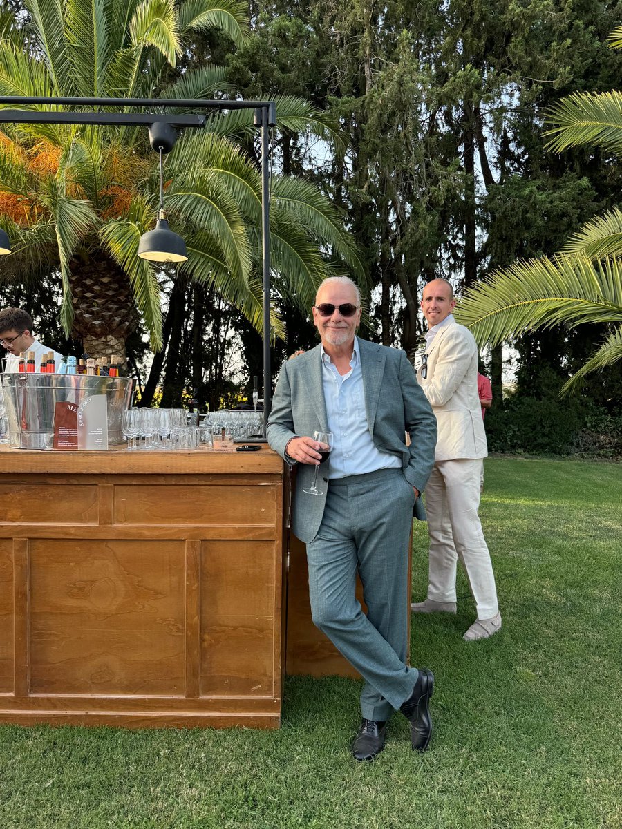 Wierd Duk ܦܝܪܬ ܕܘܟ tweet media