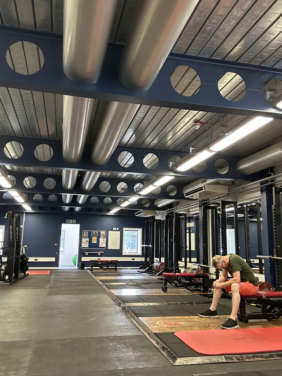 Hammered by a pair of Corporals…
Corporal One: ‘Here he is! Alright Sir? So this is where you come to hang out with all your mates.’
Corporal Two: ‘Have you tried putting some weights on that bar, Sir?’
Just had to take it.
#MondayMorning