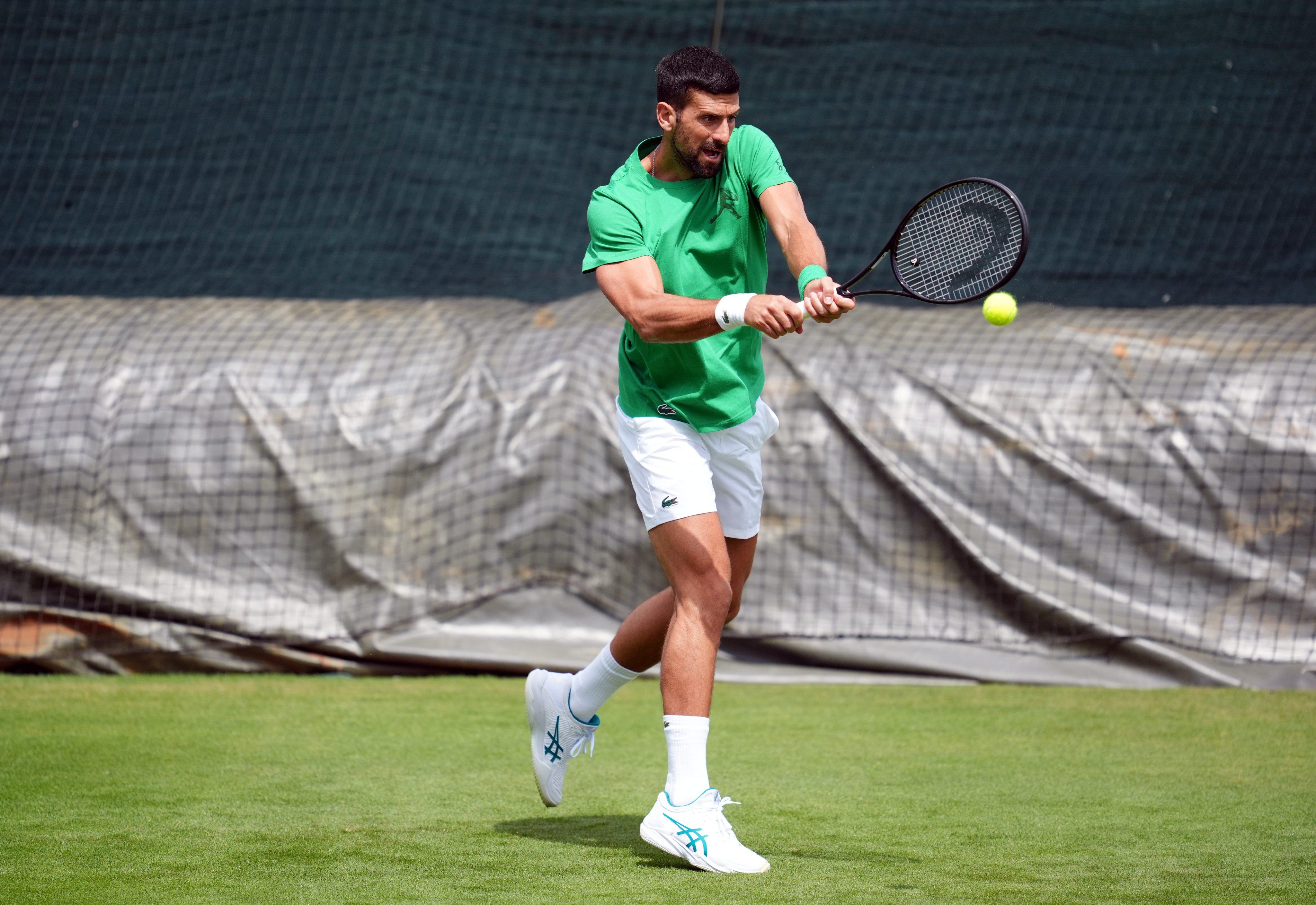 GuITSo4WoAADZ3-?format=jpg&name=4096x4096 Something Snapped in Djokovic Today — His Wimbledon Training Was Absolutely Unhinged