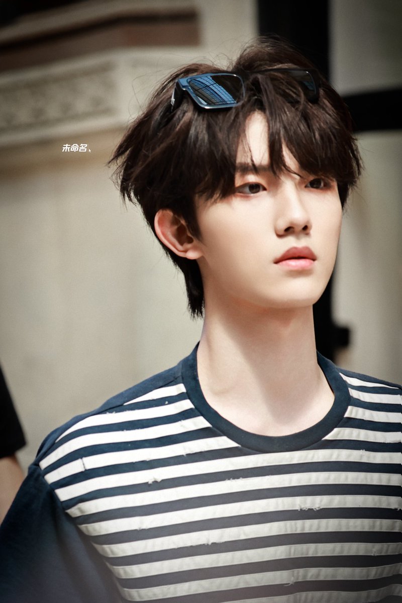 Undefined_SU's tweet photo. #PradaSS26 
#SUxPRADASS26 
#苏新皓 哥哥！
@Prada https://t.co/P77QO9EWzN