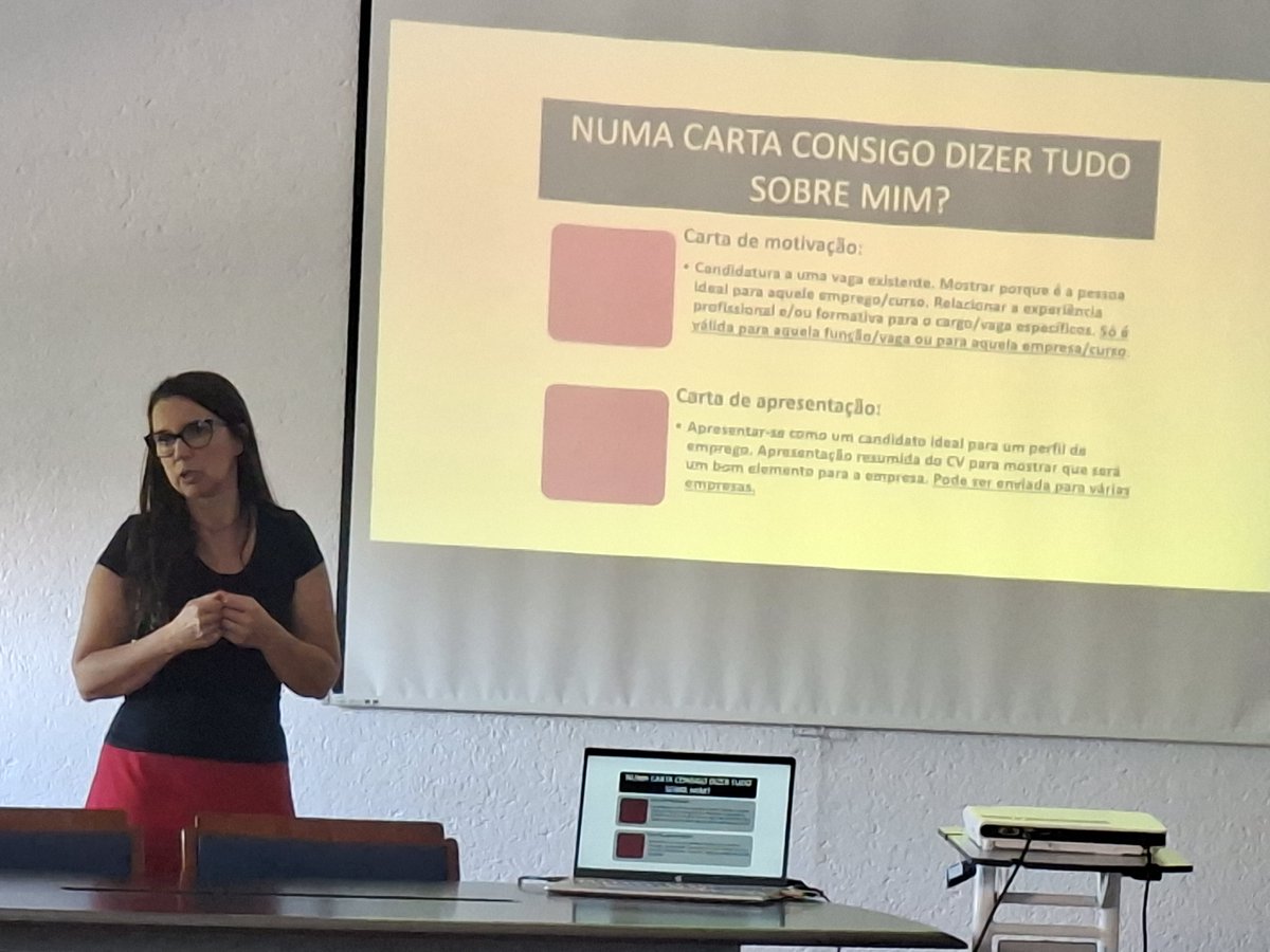 ESTGV levou workshop à Escola Profissional de Gouveia

“Marketing Pessoal na Procura de Emprego” foi o tema do Workshop dinamizado pela Professora Carla Silva, docente da Escola Superior de Tecnologia e Gestão de Viseu, no passado dia 16 de junho, em Gouveia.

#IPViseu