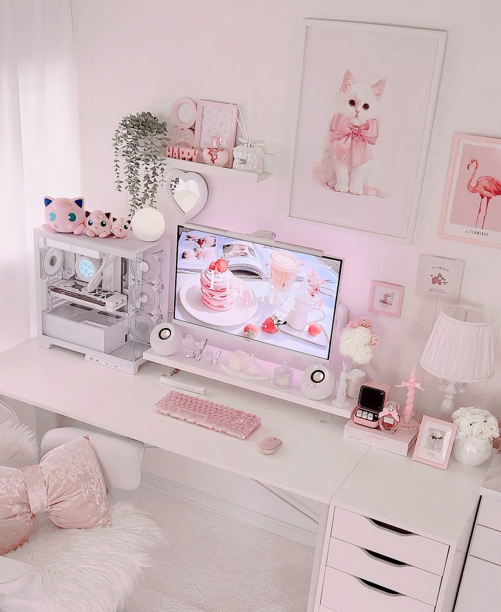 moon___noa's tweet image. ♡₊˚ 🩰・₊✧
#desksetup