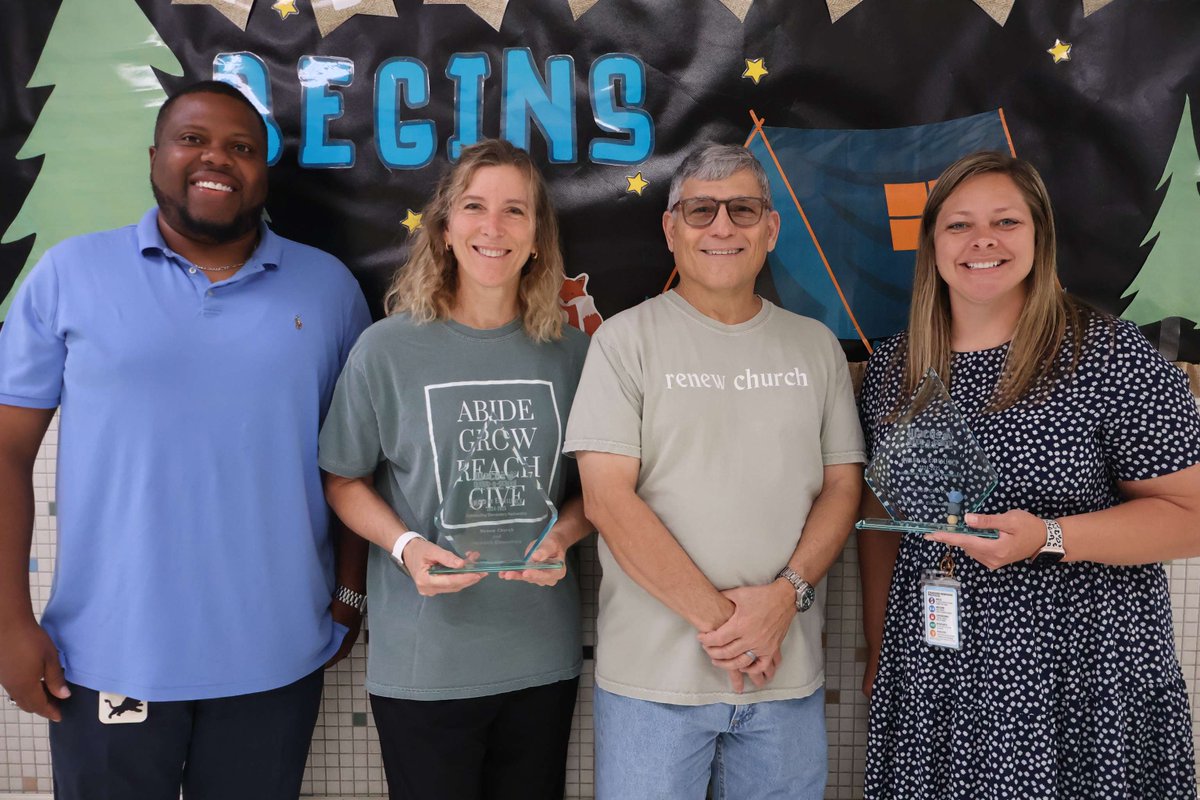 GROW. REACH. GIVE! Congratulations to Parkdale Elementary partner, Renew Church, for receiving the Adopt-A-School Award for Outstanding Partnership! Renew Church members provide mentoring programs that encourage, impart wisdom, and uplift students! #WISDomWorksWonders