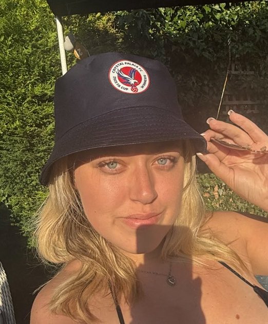 WhyteleafeEagle's tweet photo. 2025 Fa cup Winners 
Bucket Hats back instock 
Ideal for your holidays and festivals etc 
Child sizes also available 
£12 each plus £3.50 postage 
Please Dm if interested ❤️💙 https://t.co/XcrFbw67Ks