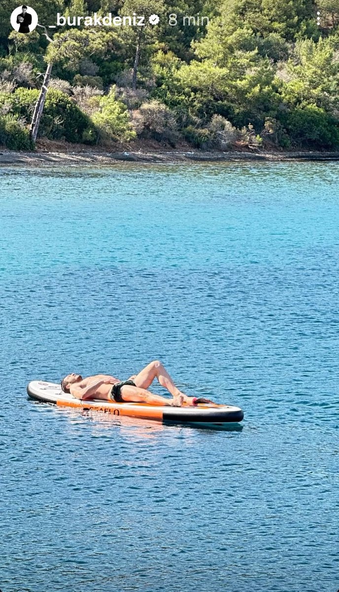 Sahsu_'s tweet photo. Ahora nos quiere matar de golpe 🔥🔥⛵☀️
#BurakDeniz https://t.co/QMk84Afawi