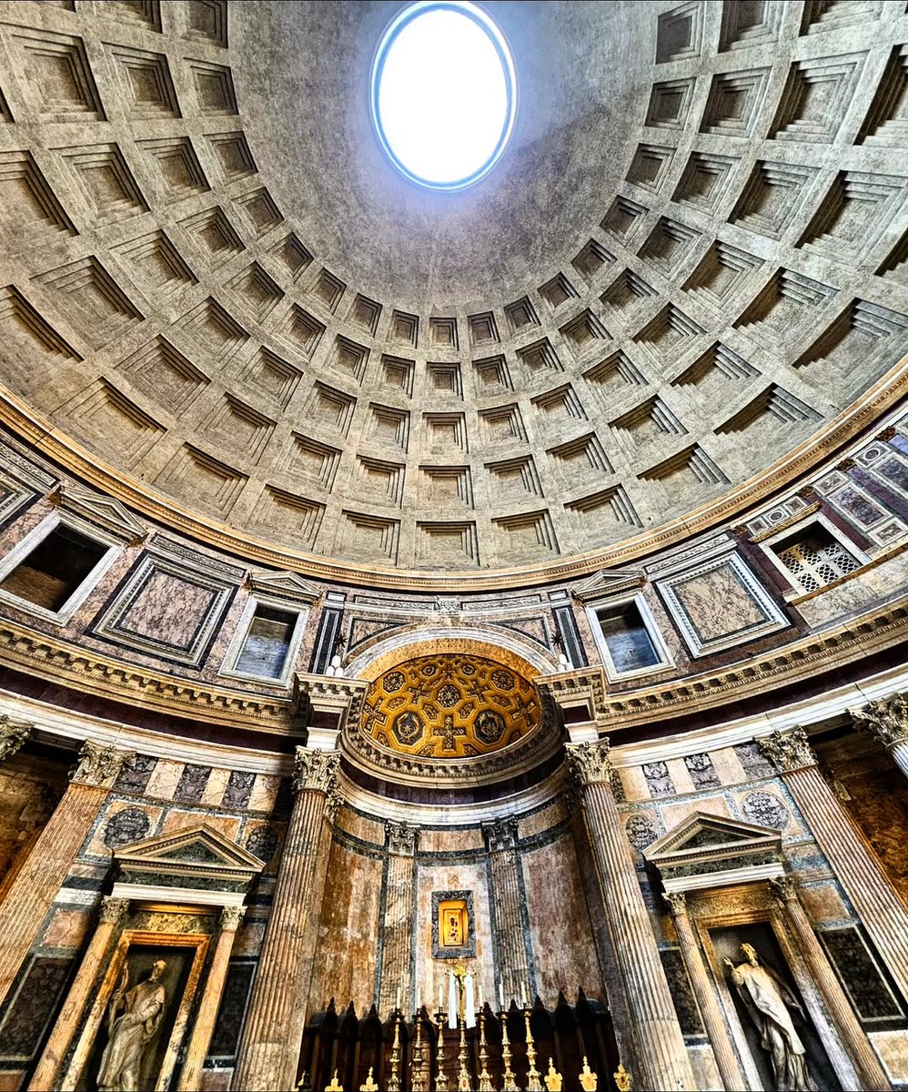 Roma's tweet photo. #BuongiornoRoma Credit: https://t.co/XvDP8XlanN - Pantheon https://t.co/009nCH8gUf