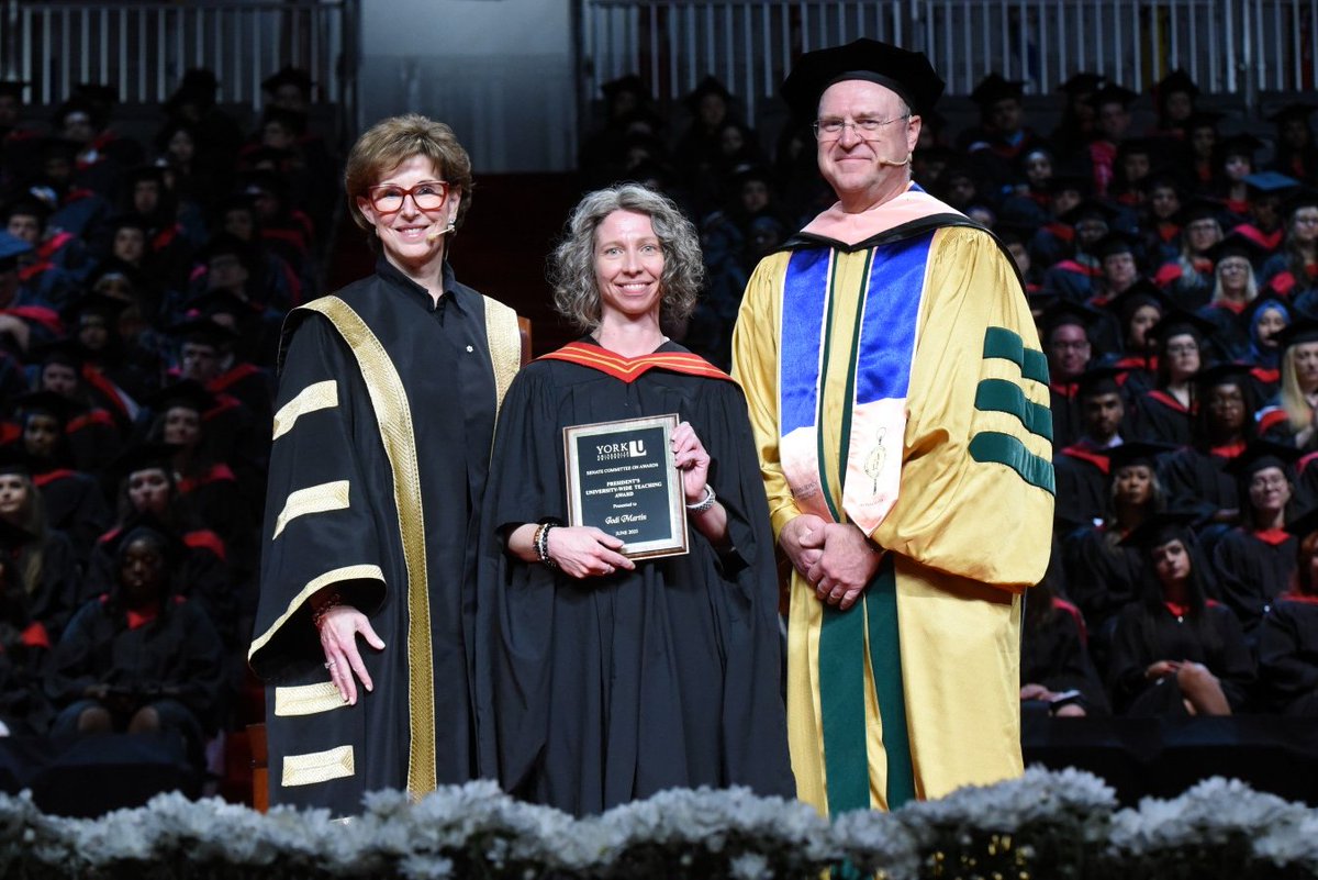 Congratulations to Psychology Professor &amp; Undergraduate Program Director Jodi Martin who received a President’s University-Wide Teaching Award during convocation in recognition of her dedication to student success and excellence in teaching! tinyurl.com/2s353jhe | #YorkUConvo