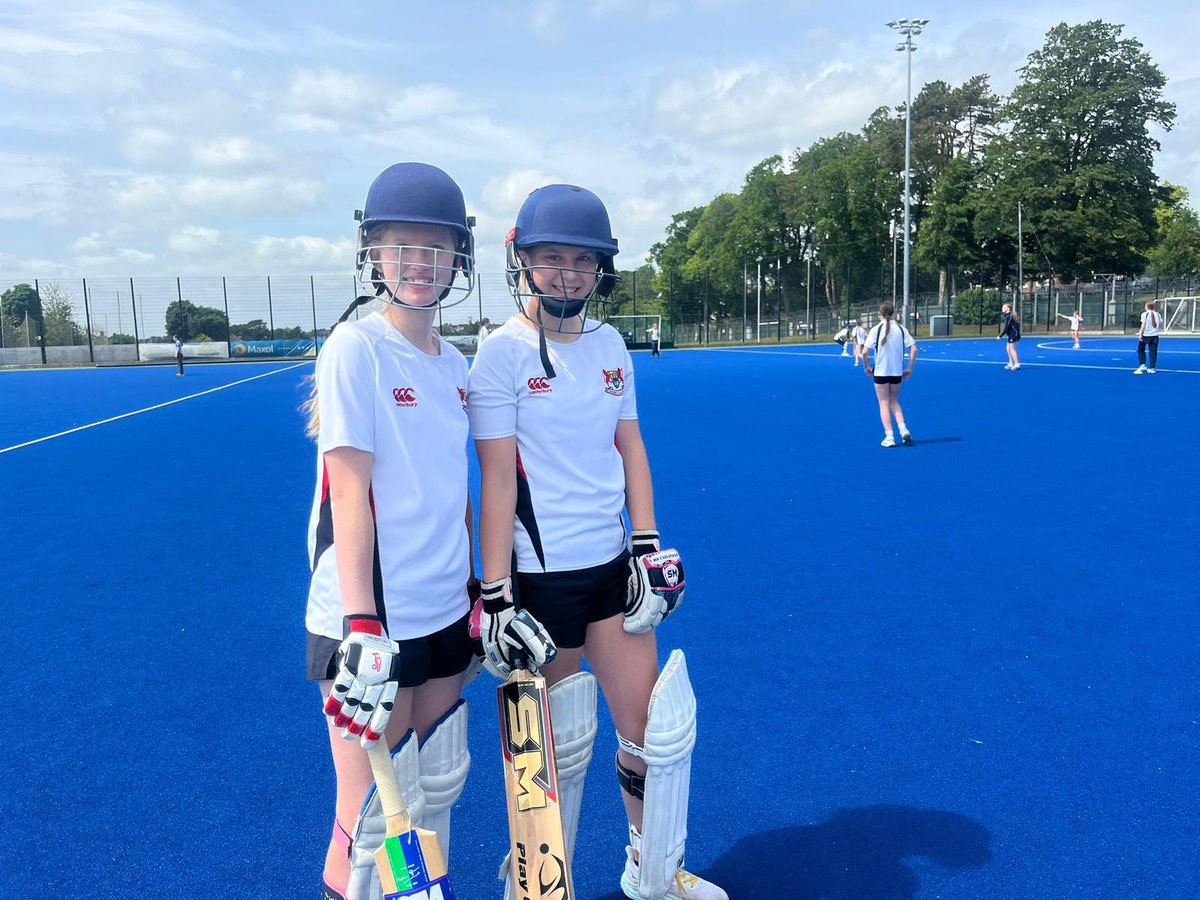 Congrats to our Year 8 &amp; 9 Girls Cricket teams who completed in blitz’s last week. Year 8 girls topped their groups and both teams played brilliant!

BELONG • ASPIRE • ACHIEVE 

#BanbridgeAcademy #BanAcademy #BA #StudentExcellence #TeamSpirit #ProudToRepresent