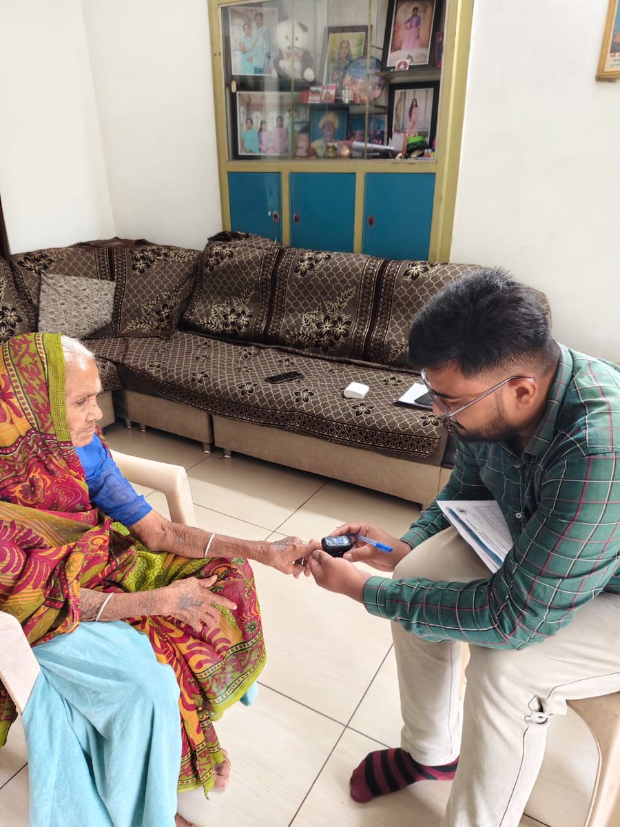 DharapurSbcc's tweet image. આયુષ્માન આરોગ્ય મંદિર ધારાપૂર ના સેજા ના બોલુંદ્રા ગામ માં ટી.બી.પેશન્ટ ની વિઝીટ કરવામાં આવી..આભાર 
AAM - DHARAPUR 
PHC- CHITRODA 
TA-IDAR @CdhoSabarkantha @THOIDAR @IdarSbcc @SBCCSk