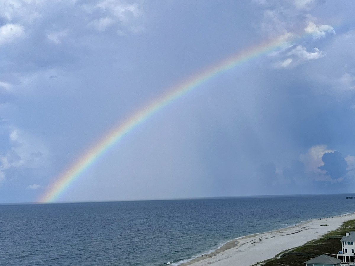 KarenNickell77's tweet photo. Rainbow this morning in  Orange Beach Alabama @spann https://t.co/SYXAtsD1C6