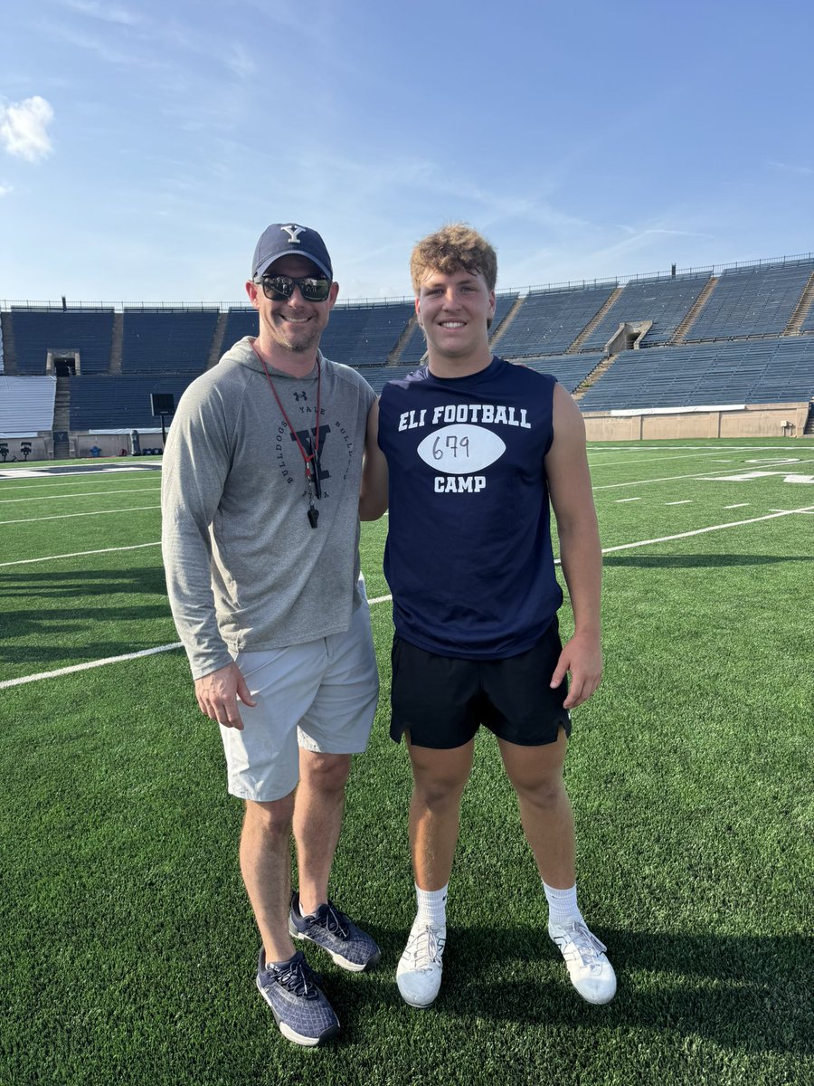 Nick_Booker7's tweet image. Had a great time at Yale!
@coach_smcgowan @ChrisBergeski @CoachCiotti11 @RecruitEMHS_FB @kyle_mccomb @Coachjmerideth