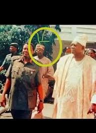 Propenguru's tweet photo. "I had hoped that this level of toxicity left with the former occupant of your office" Nigerians have noted the extreme toxicity APC brought in from Buhari to Tinubu.

Meanwhile here is a pic showing how close Abiola was with Abacha along with Tinubu. They've denied everything! https://t.co/1u31LFt2VG