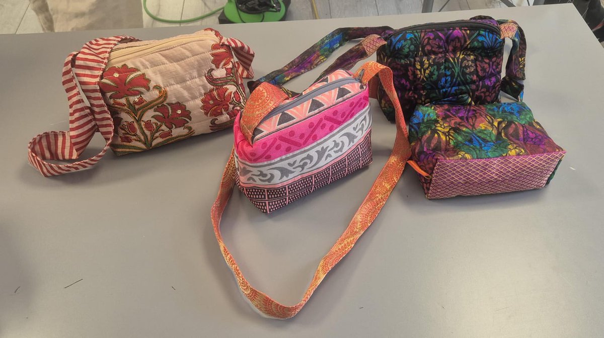 Our Alterations and Upcycle ladies in Lambeth have made these beautiful bags from sarees that have been donated to us. We are so proud ❤️ 

#Kundakala #alterationsandupcycle #microbusinesses #kundakalacollective #employabilitysupport #enterprisesupport