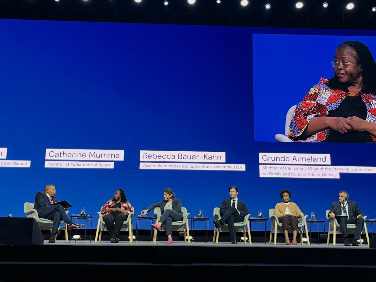 The ability to speak freely, access accurate information, and engage in open online discourse is the bedrock of democratic societies.

Lawmakers from around the world at #IGF2025 unite to build digital governance that uphold human rights.

intgovforum.org