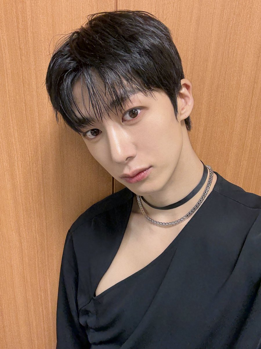 MONSTA X FOLLOW サノク ポラロイド ヒョンウォン MONSTA X ヒョンウォン 未公開カットをお届け！サイン入り