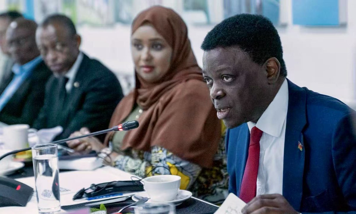 UNAIDS_CN's tweet image. 🎯Post-CAETE debrief key outcome:
✅African value-added products show export gain
✅China's 100% tariff-free policy boosts access
✅Chinese manufacturing investment remains crucial (🇷🇼🇨🇳 chili model)
✅UN crucial for supporting AU & Africa's strategic asks & FOCAC implementation
