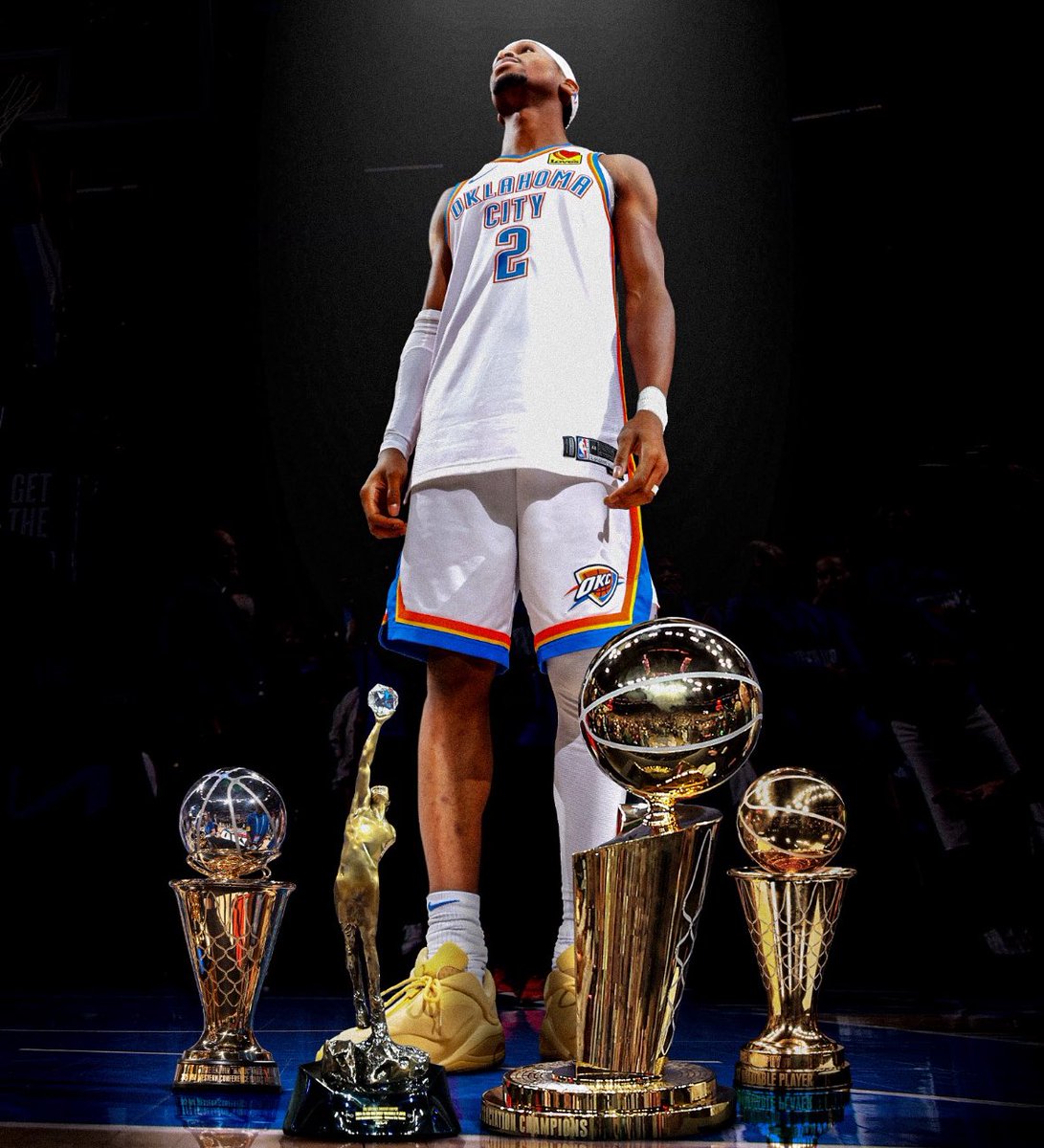 La temporada de Shai Gilgeous-Alexander es ya una de las más dominantes y completas de toda la historia.

Scoring Champ, MVP Regular Season, MVP Finales de Conferencia y, desde esta noche, también MVP de las Finales y Campeón de la NBA.

El canadiense cierra así un año perfecto