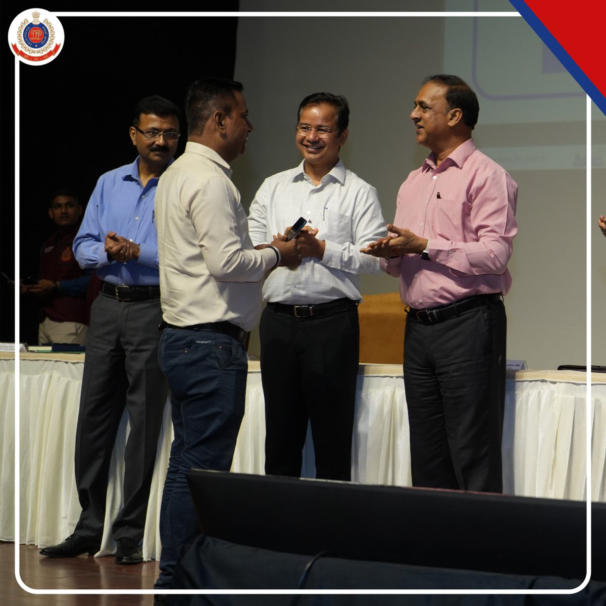 Delhi Police (@delhipolice) on Twitter photo ЁЯЪиDelhi Police <a href="/CrimeBranchDP/">Crime Branch Delhi Police</a> has organized Operation 'Track Back -IIтАЩ at PHQ.
ЁЯУ▒The event is a dedicated initiative aimed at recovering stolen mobile phones and ensuring their return to the rightful owners.
ЁЯЪиThe event was presided over by Sh. Devesh Chandra Srivastva, Spl. ЁЯЪиDelhi Police <a href="/CrimeBranchDP/">Crime Branch Delhi Police</a> has organized Operation 'Track Back -IIтАЩ at PHQ.
ЁЯУ▒The event is a dedicated initiative aimed at recovering stolen mobile phones and ensuring their return to the rightful owners.
ЁЯЪиThe event was presided over by Sh. Devesh Chandra Srivastva, Spl.