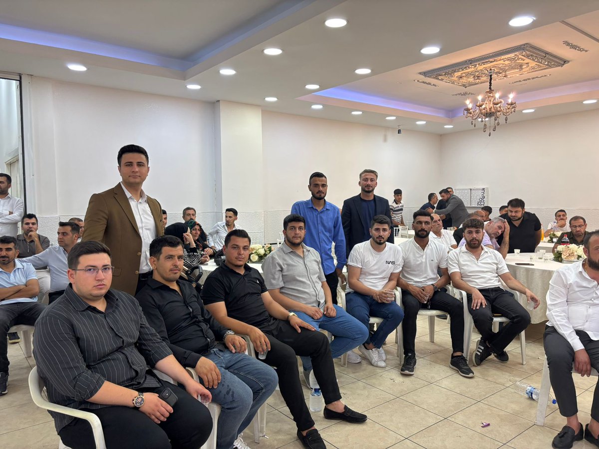 Ak Parti Nizip İlçe Gençlik Kolları Başkanımız Seyit Hasan Çınar ve yönetim kurulumuz ile birlikte, gençlik kolları yönetim kurulu üyemiz Müslüm Kekçe kardeşimizin nişan merasimine katılım sağladık. 

Allah tamamına erdirsin.

<a href="/AliSahin501/">Ali ŞAHİN</a> 
<a href="/seyithasancinar/">Hasan ÇINAR</a>