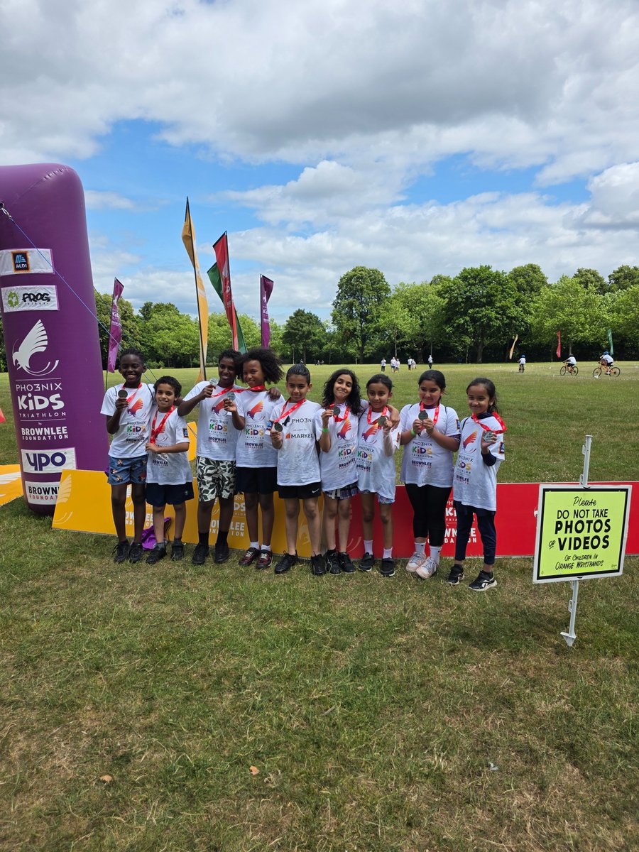 Miss Jones tweet media