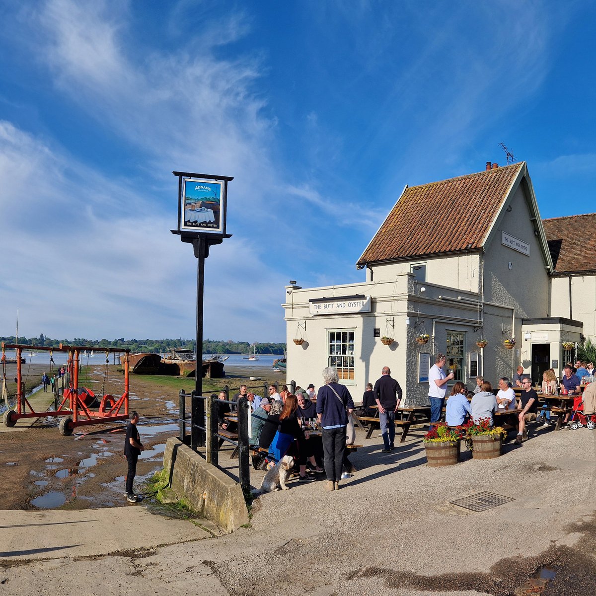 RobRambler214's tweet image. The fabulous Pin Mill 😎

#PinMill #PinMillSuffolk #Suffolk #SuffolkCoast #ButtandOyster #ShotleyPeninsula #HiddenukGems #RiverOrwell #Boats #PhotosofBritain #CoastalLife #Summertime #Countryside #HappyDays #Waterside #Coastal #VisitBritain #LoveGreatBritain #YourBritain