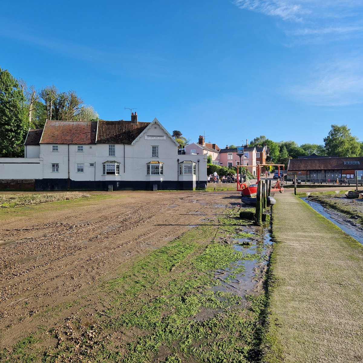 RobRambler214's tweet image. The fabulous Pin Mill 😎

#PinMill #PinMillSuffolk #Suffolk #SuffolkCoast #ButtandOyster #ShotleyPeninsula #HiddenukGems #RiverOrwell #Boats #PhotosofBritain #CoastalLife #Summertime #Countryside #HappyDays #Waterside #Coastal #VisitBritain #LoveGreatBritain #YourBritain