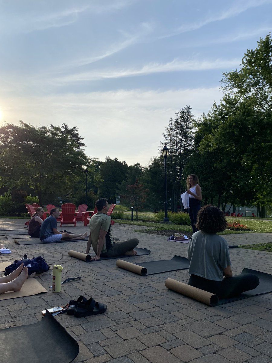 NAPainSchool's tweet photo. Beautiful start of the 2nd day at #NAPainSchool 🧘‍♀️☮️🌿 https://t.co/7r5y5jWwwt
