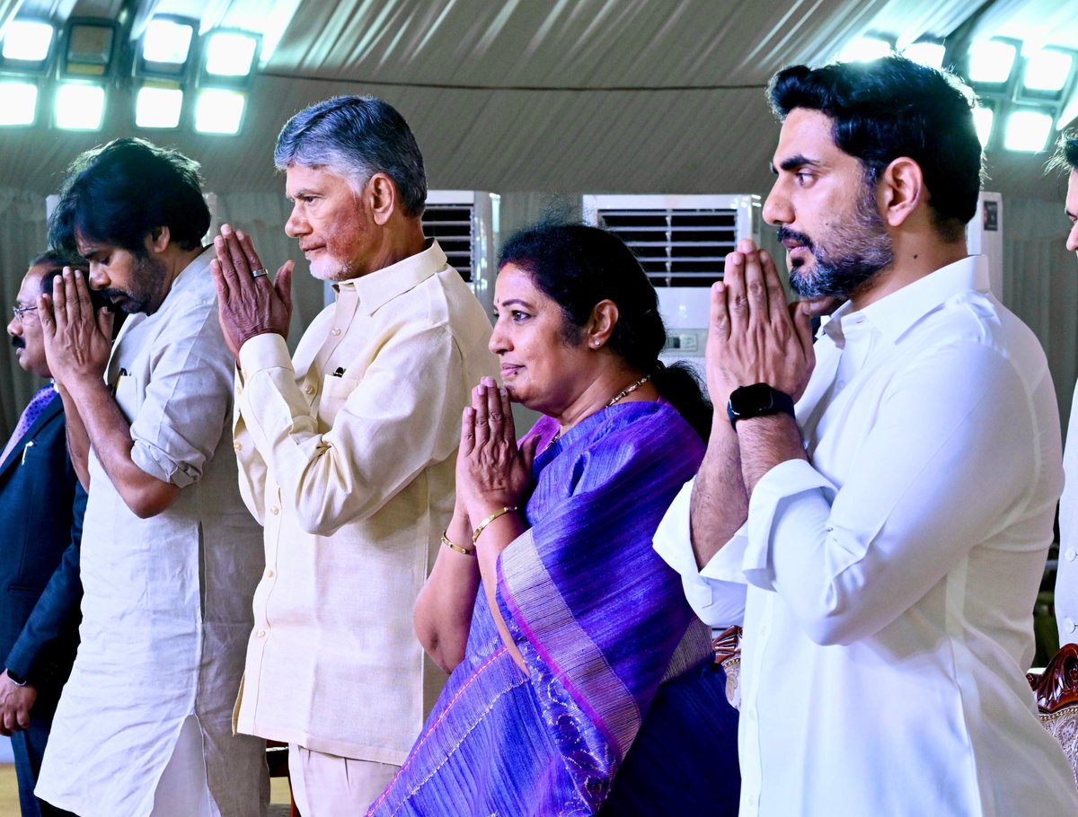 Picture perfect..!

<a href="/PawanKalyan/">Pawan Kalyan</a> <a href="/ncbn/">N Chandrababu Naidu</a> <a href="/PurandeswariBJP/">Daggubati Purandeswari 🇮🇳</a> <a href="/naralokesh/">Lokesh Nara</a>