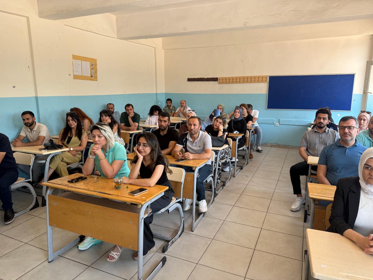 Okulumuz Bismil Atatürk Anadolu Lisesi, Yıl sonu Mesleki Çalışması Milli Eğitim Bakanımız Sayın Yusuf TEKİN 'in açılış konuşması ile başladı.<a href="/Murat4Kucukali/">Murat Küçükali</a> <a href="/dogan_azz/">Abdulaziz Doğan</a> <a href="/Diyarbakirmem/">Diyarbakır İl Millî Eğitim Müdürlüğü</a> <a href="/bismilmem/">Bismil İlçe Milli Eğitim Müdürlüğü</a>