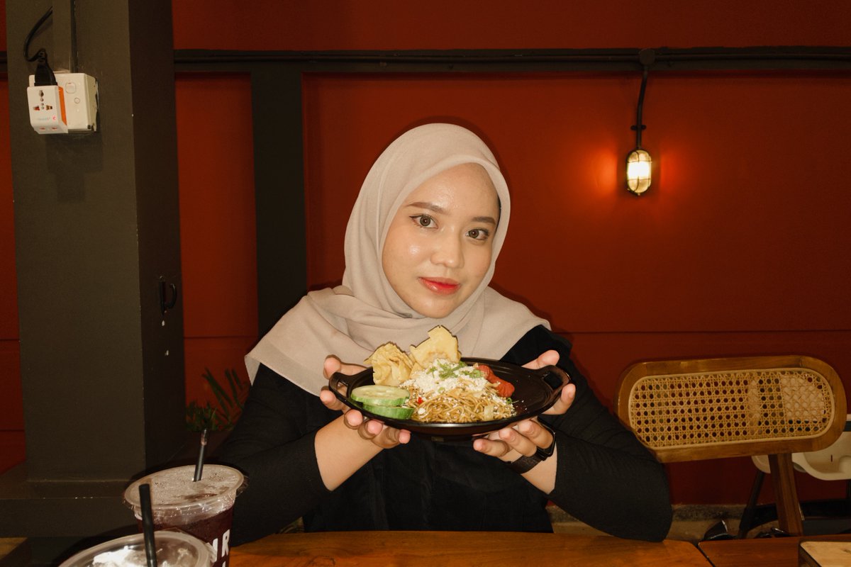 draftme_____'s tweet image. food blogahhh 🤤