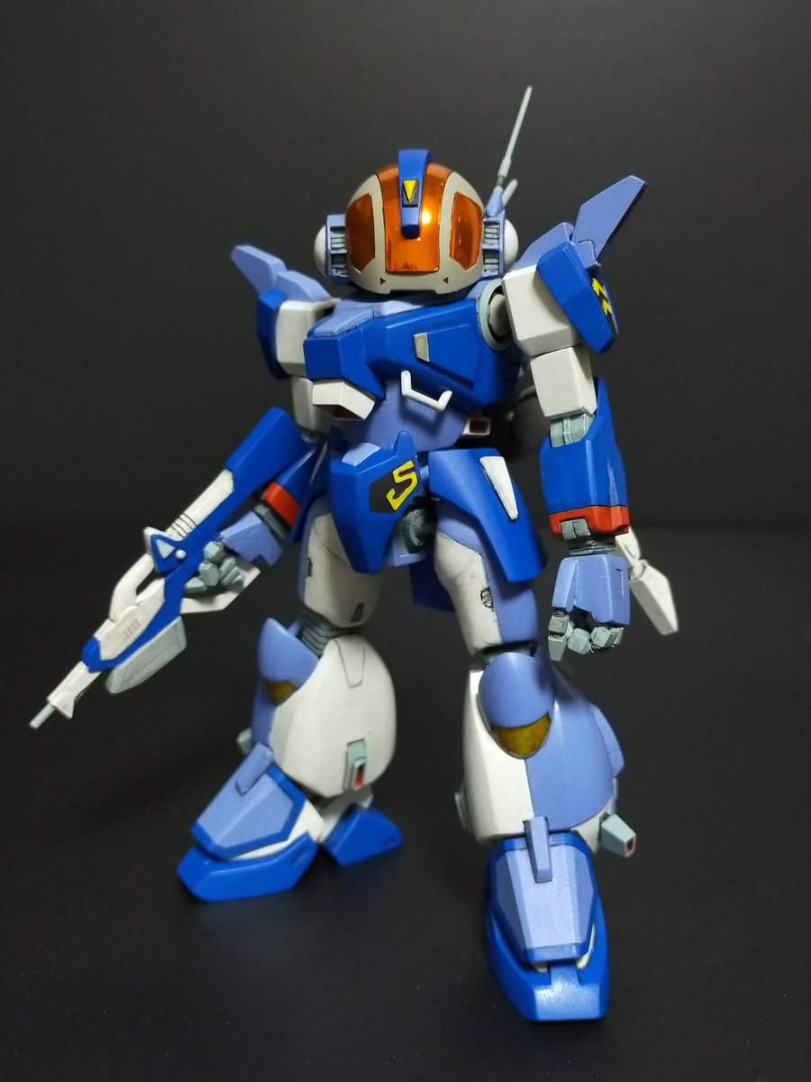 uQxKWe9od7G4beR's tweet image. 皆さん
今晩は🎵
お待たせしました!
グレイドス完成報告行きます。
今回、4ヶ月で完成させましたが、
6月の追い込みはキツかったので、正味5ヶ月かなと言う所です。
今回、少ない資料を参考に再現してますが、バイザーには手は付けませんでした。
続く。
#レイズナー40周年
#グレイドス
#オフズナー