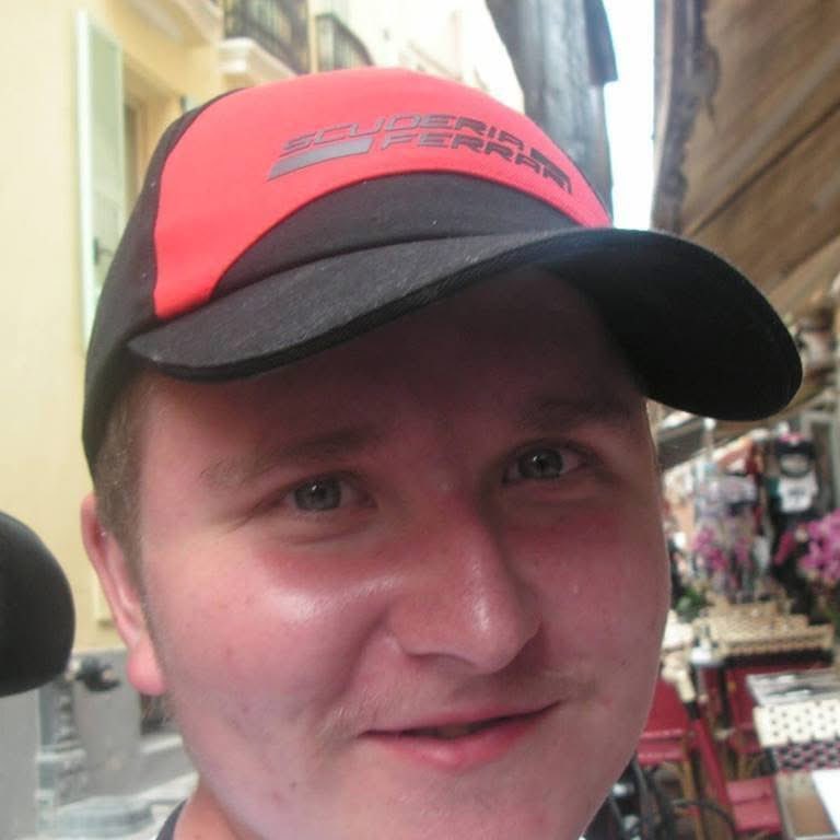 RNJ_Aude's tweet photo. Valentin, 28 ans et membre du RNJ de l’Aude depuis de nombreuses années nous a quitté. 
Malgré ses soucis de santé, il répondait toujours présent, et avait à cœur de défendre la France. 
Nous adressons nos plus sincères condoléances à sa famille dans cette épreuve 🕊️🙏🏻 https://t.co/tlYvdfMLZ8