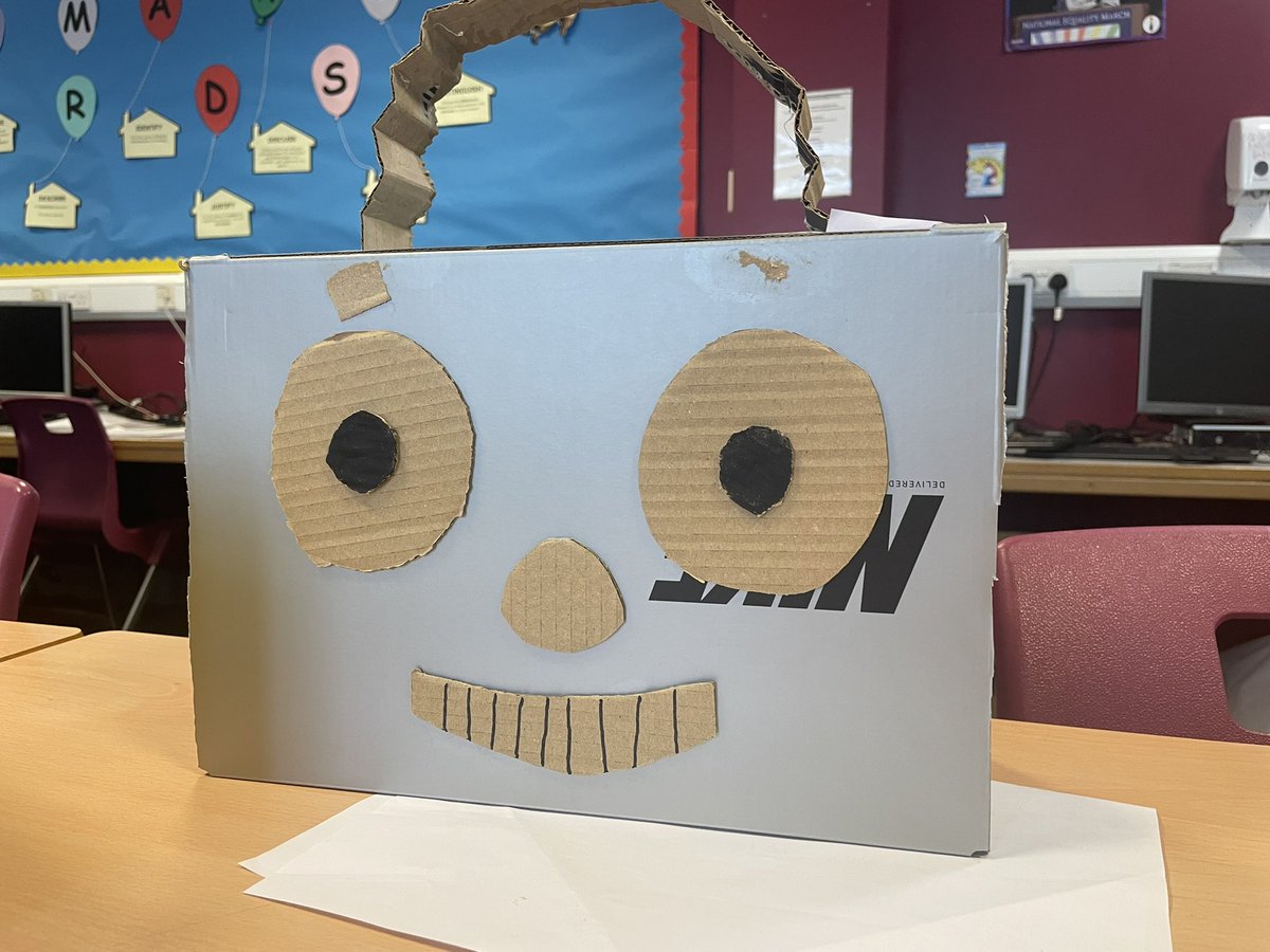 Miss White tweet media