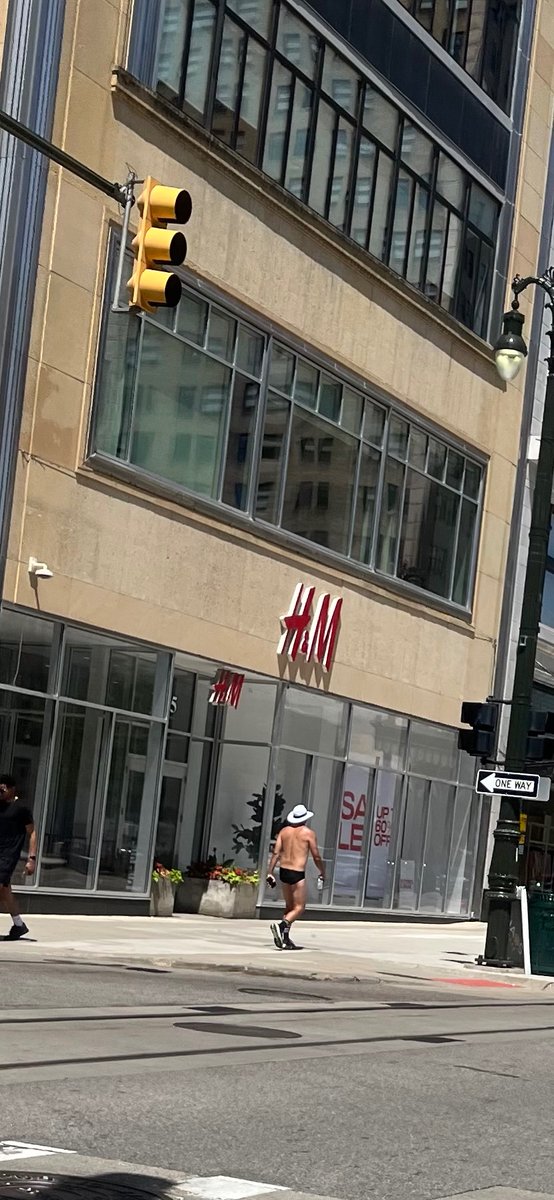 violeta ognianova ikonomova tweet media