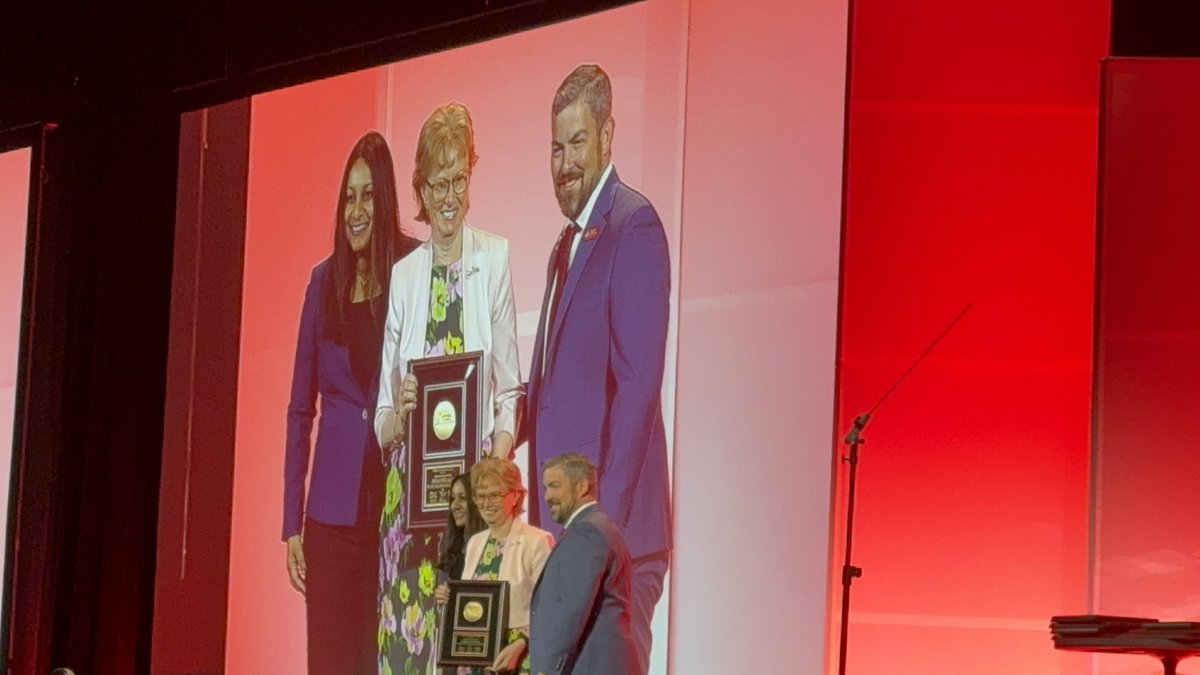 Pratik Choudhary (@drpratikc) on Twitter photo So proud of <a href="/profmjdavies/">Melanie</a> <a href="/LDC_tweets/">๐ฑLeicester Diabetes</a> who received Outstanding Investigator award <a href="/ADA_DiabetesPro/">American Diabetes Association - DiabetesPro</a> <a href="/kamleshkhunti/">Prof Kamlesh Khunti</a> So proud of <a href="/profmjdavies/">Melanie</a> <a href="/LDC_tweets/">๐ฑLeicester Diabetes</a> who received Outstanding Investigator award <a href="/ADA_DiabetesPro/">American Diabetes Association - DiabetesPro</a> <a href="/kamleshkhunti/">Prof Kamlesh Khunti</a>