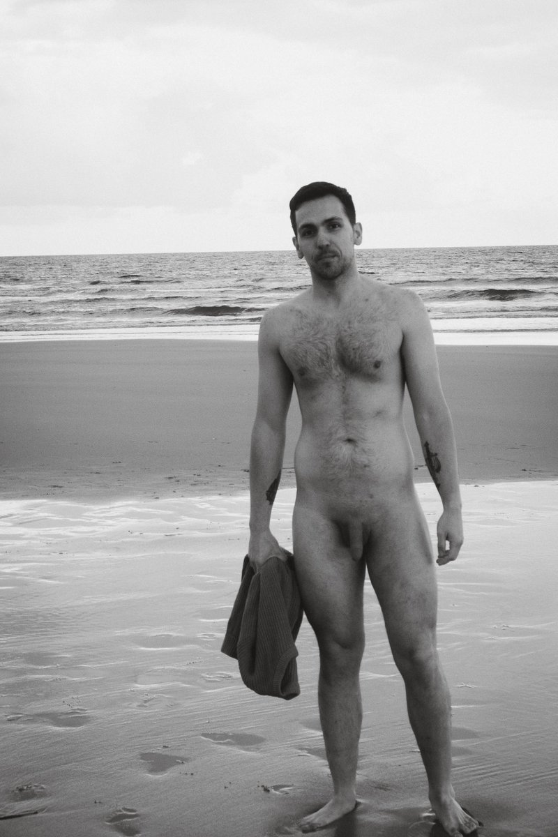 Quem me dera estar assim agora na praia 🏖️ 😓😝
📸: <a href="/lucasimago/">LUCASIMAGO 📸</a> 

onlyfans.com/jonhyribeiro94

<a href="/boysobremesa/">Crazyy!</a>