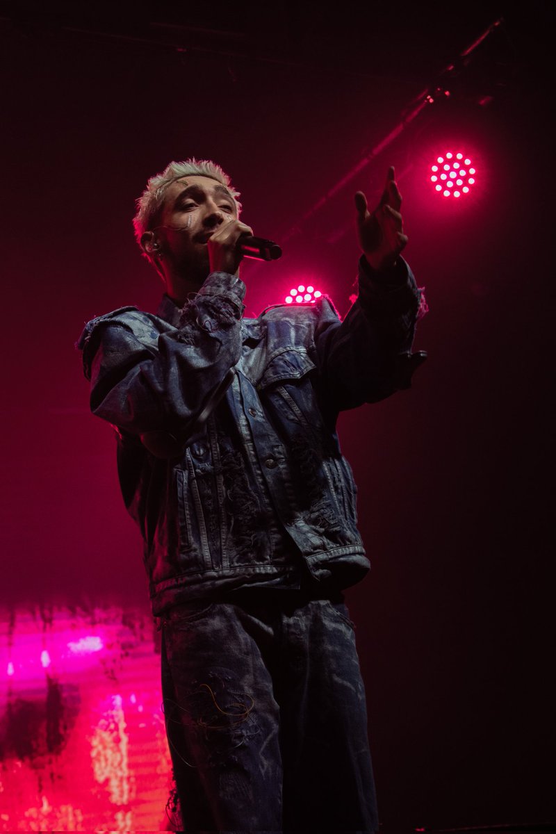 Naztex_06's tweet photo. Más FOTOS del CONCIERTO de @PaulSThin  #reboot https://t.co/8MbIKCSu08