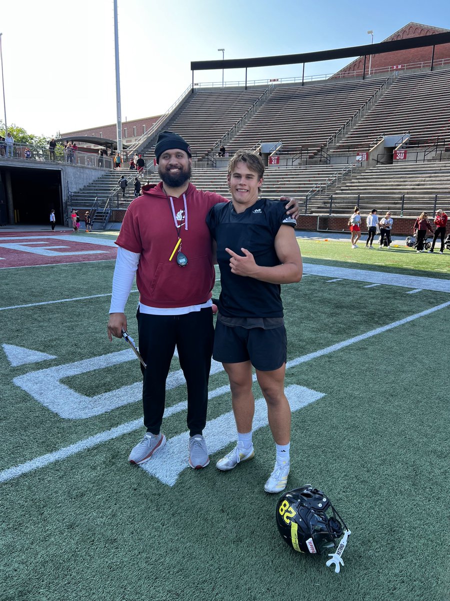 Had an incredible time at the Washington State Football Camp this week. The energy, professionalism, and attention to detail stood out. Huge thanks to the staff for putting together such a first-class camp.

Grateful for the conversations, the coaching, and the invite back for a