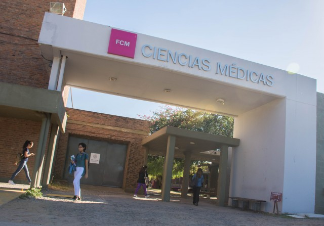 🩺 La OMS designó a la UNL como centro formador de profesionales de Salud

El Centro de Estudios, Formación e Innovación en Educación en Ciencias de la Salud integrará la red global de instituciones que asesoran a la OMS.

🔗 unl.edu.ar/noticias/news/…