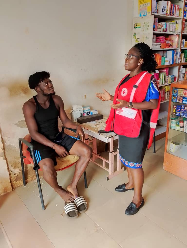 ghanaredcross's tweet photo. Spreading Mpox awareness across the Western Region. 💪 The GRCS's incredible volunteers are on the ground, arming residents with essential prevention knowledge. #MpoxPrevention #GhanaHealth #RedCross @ICRC_Africa @IFRC_DREF @IFRCAfrica @ICRC @ifrc https://t.co/PxK5dpkSqo