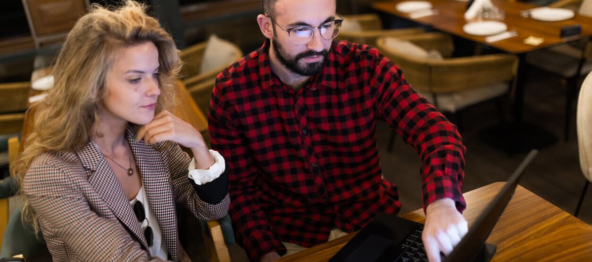 With bold investments in #media and digital #experience these brands are rediscovering their spark.
Read more: hubs.la/Q03t84LG0

#QSR #MULOBrands #MarketingLeadership #RetailMedia #BrandComeback #RestaurantMarketing #BrandGlowUp #ModernMarketing #AgencyLeadership
