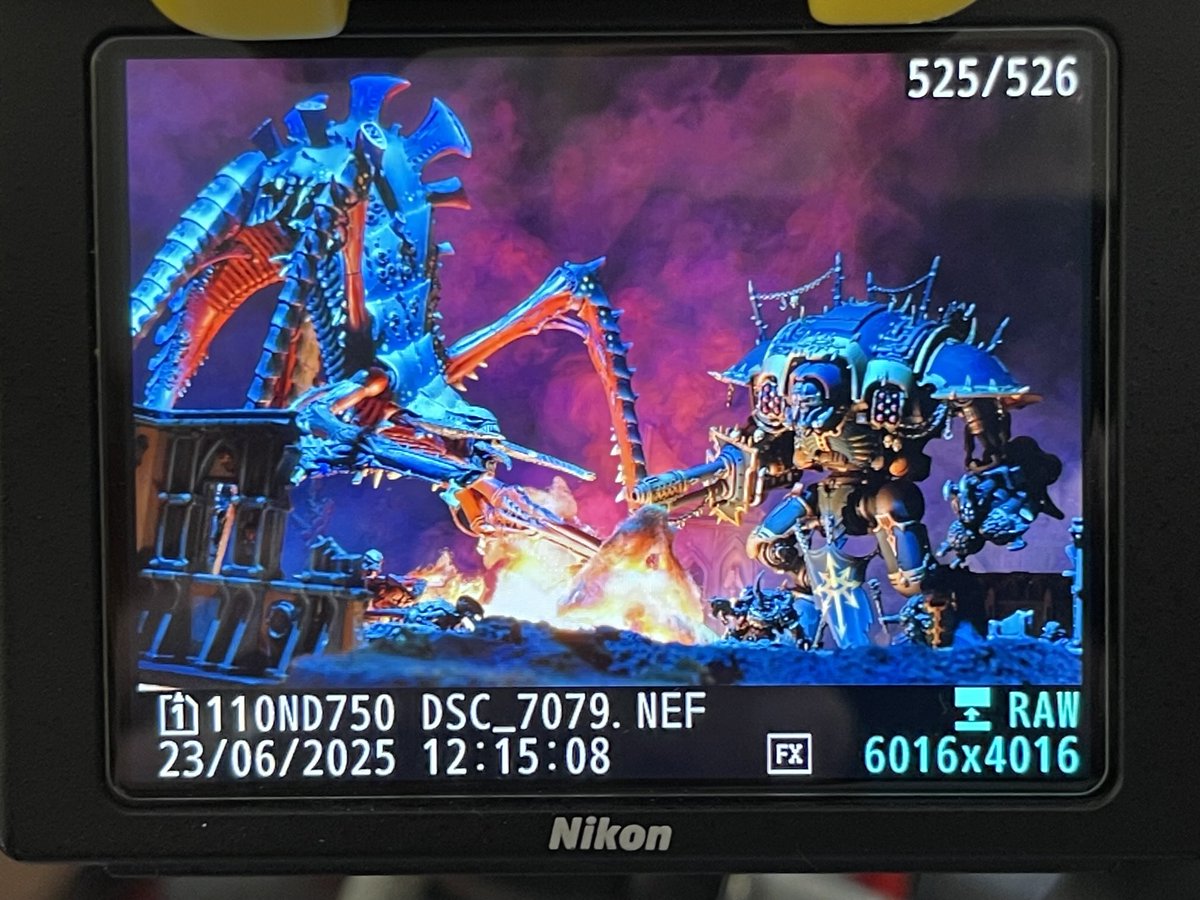 Caught in camera real effects. But sure, give the ai slop more likes. 🙄