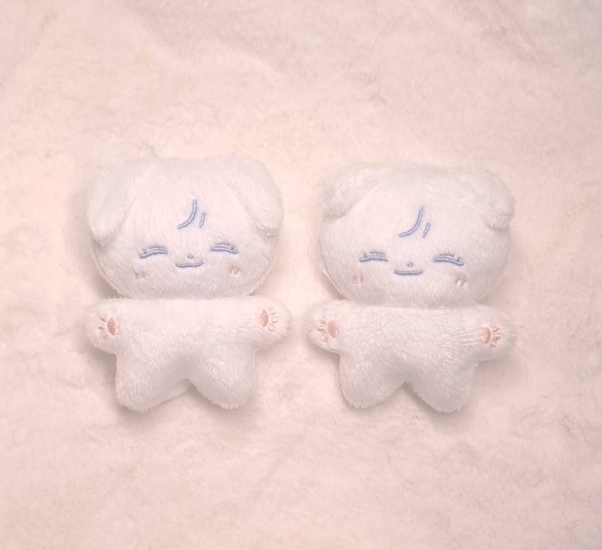 #커미션 #제작커미션 #커미션홍보 #RT #인형커미션
아래 사진과 같은 인형제작 커미션을 하는 사람입니다
문의/신청:카카오톡
♻️알티해주신 한분께 인형을 제작해드립니다♻️